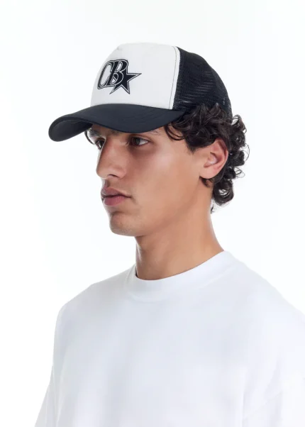 VINTAGE STAR TRUCKER BLACK CAP